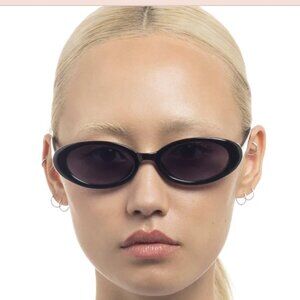 AIRE Fornax Black Oval Sunglasses Smoke Gradient Lens Women’s 90s Micro NWOT